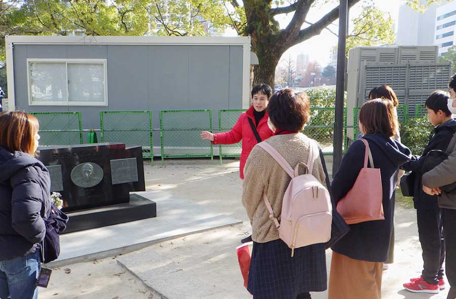 平和を考えるフィールド学習の様子